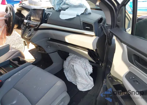 2018 Honda Odyssey Ex z USA, uszkodzony, nr VIN 5FNRL6H53JB102896